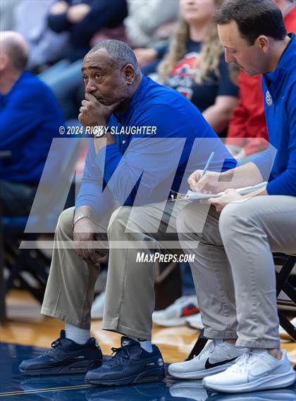Thumbnail 2 in Central @ Burroughs (MSHSAA Class 4 Quarterfinal) photogallery.