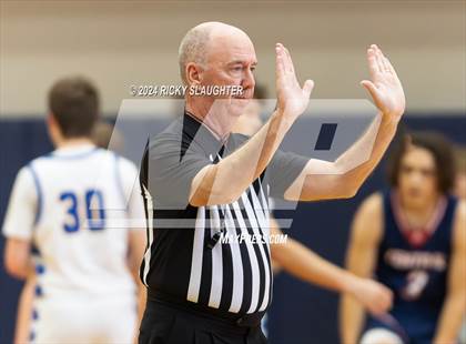Thumbnail 3 in Central @ Burroughs (MSHSAA Class 4 Quarterfinal) photogallery.