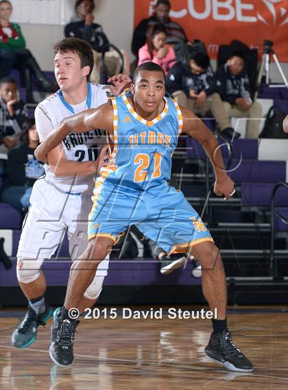 Thumbnail 1 in Burbank vs. Clovis North (St. Hope Elite Classic) photogallery.