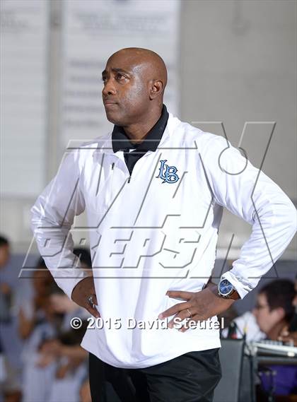 Thumbnail 2 in Burbank vs. Clovis North (St. Hope Elite Classic) photogallery.