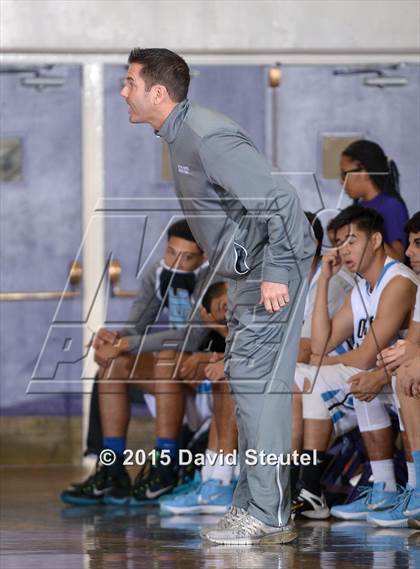 Thumbnail 2 in Burbank vs. Clovis North (St. Hope Elite Classic) photogallery.