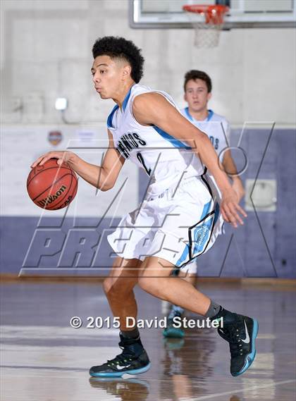 Thumbnail 3 in Burbank vs. Clovis North (St. Hope Elite Classic) photogallery.