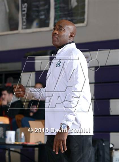 Thumbnail 2 in Burbank vs. Clovis North (St. Hope Elite Classic) photogallery.