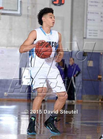 Thumbnail 3 in Burbank vs. Clovis North (St. Hope Elite Classic) photogallery.