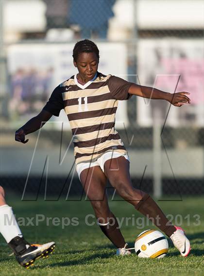 Thumbnail 1 in Davis @ Riverton (UHSAA 5A 1st Round) photogallery.