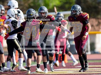 Thumbnail 1 in Oak Park vs Simi Valley  photogallery.