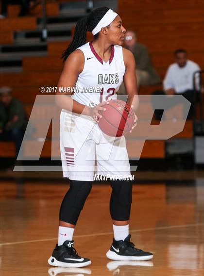 Thumbnail 2 in Royal vs Westlake photogallery.