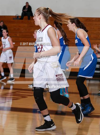 Thumbnail 2 in Royal vs Westlake photogallery.