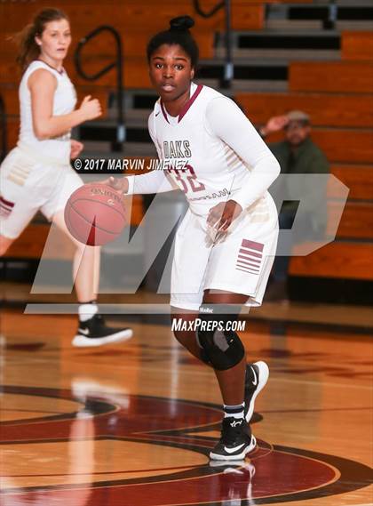 Thumbnail 2 in Royal vs Westlake photogallery.