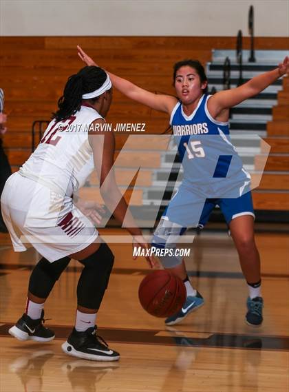 Thumbnail 3 in Royal vs Westlake photogallery.