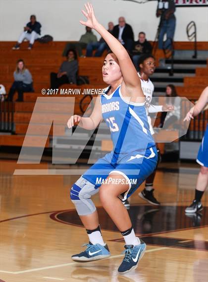 Thumbnail 2 in Royal vs Westlake photogallery.