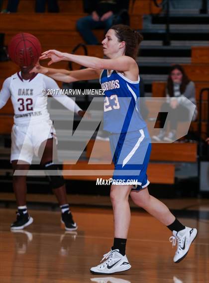 Thumbnail 1 in Royal vs Westlake photogallery.