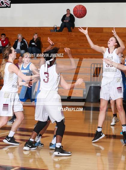Thumbnail 2 in Royal vs Westlake photogallery.