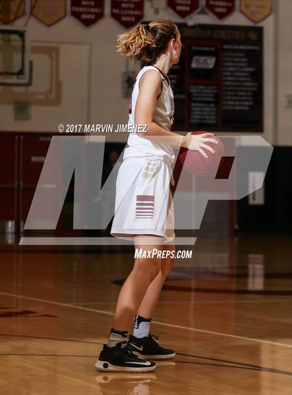 Thumbnail 2 in Royal vs Westlake photogallery.