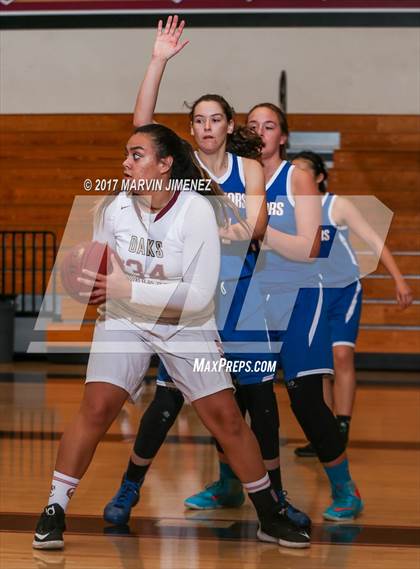 Thumbnail 2 in Royal vs Westlake photogallery.
