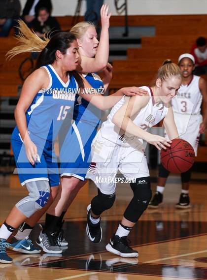 Thumbnail 3 in Royal vs Westlake photogallery.