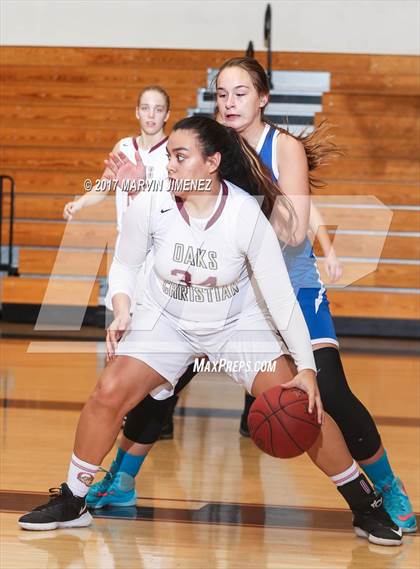 Thumbnail 2 in Royal vs Westlake photogallery.
