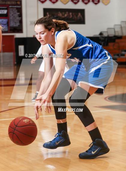 Thumbnail 2 in Royal vs Westlake photogallery.