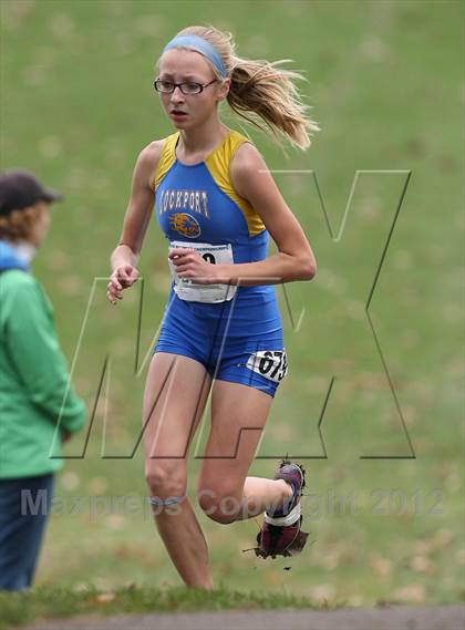 Thumbnail 2 in NYSPHSAA Cross Country Championships (Girls Class A) photogallery.