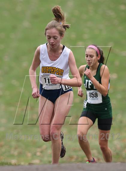 Thumbnail 1 in NYSPHSAA Cross Country Championships (Girls Class A) photogallery.