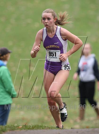 Thumbnail 3 in NYSPHSAA Cross Country Championships (Girls Class A) photogallery.