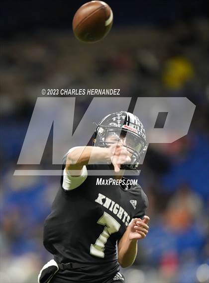 Thumbnail 2 in Harlan vs. Steele (UIL 6A Division II Region 4 Semifinal) photogallery.