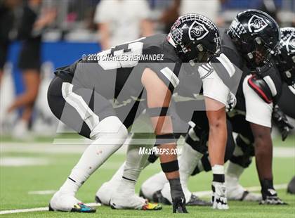 Thumbnail 1 in Harlan vs. Steele (UIL 6A Division II Region 4 Semifinal) photogallery.