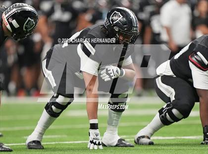 Thumbnail 1 in Harlan vs. Steele (UIL 6A Division II Region 4 Semifinal) photogallery.