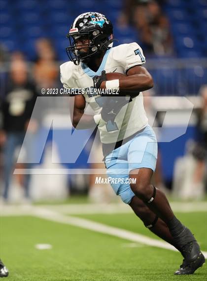 Thumbnail 1 in Harlan vs. Steele (UIL 6A Division II Region 4 Semifinal) photogallery.