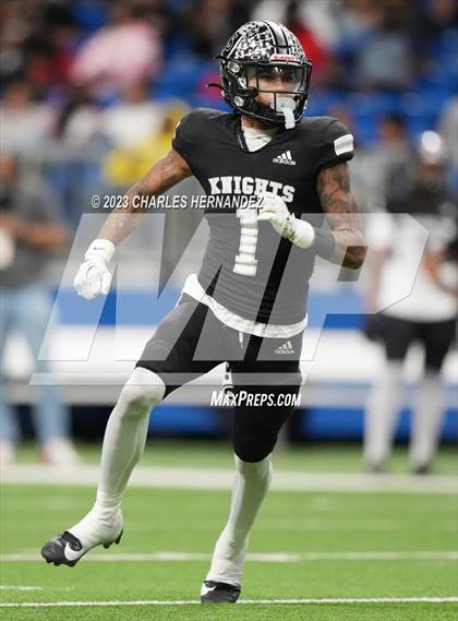 Thumbnail 1 in Harlan vs. Steele (UIL 6A Division II Region 4 Semifinal) photogallery.