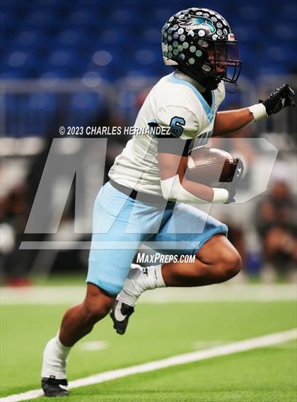 Thumbnail 3 in Harlan vs. Steele (UIL 6A Division II Region 4 Semifinal) photogallery.