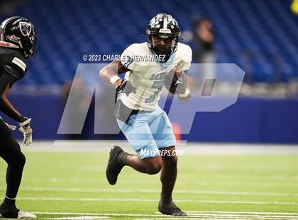 Thumbnail 1 in Harlan vs. Steele (UIL 6A Division II Region 4 Semifinal) photogallery.