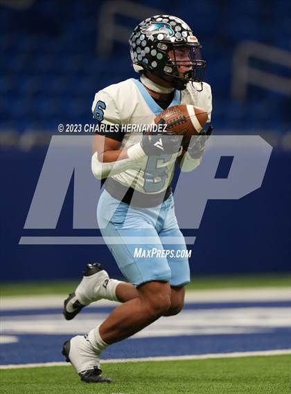 Thumbnail 2 in Harlan vs. Steele (UIL 6A Division II Region 4 Semifinal) photogallery.
