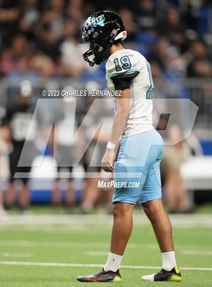 Thumbnail 1 in Harlan vs. Steele (UIL 6A Division II Region 4 Semifinal) photogallery.