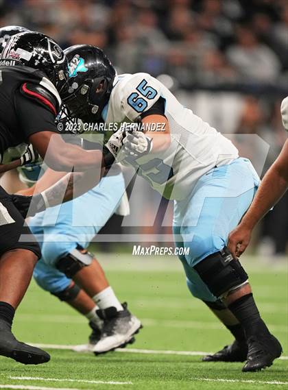 Thumbnail 1 in Harlan vs. Steele (UIL 6A Division II Region 4 Semifinal) photogallery.