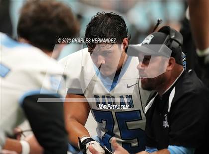 Thumbnail 2 in Harlan vs. Steele (UIL 6A Division II Region 4 Semifinal) photogallery.