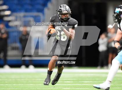 Thumbnail 2 in Harlan vs. Steele (UIL 6A Division II Region 4 Semifinal) photogallery.