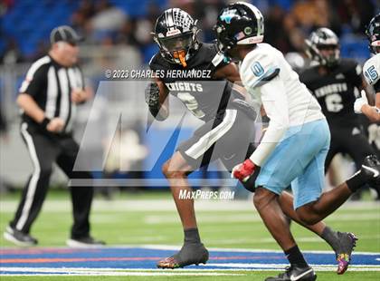 Thumbnail 1 in Harlan vs. Steele (UIL 6A Division II Region 4 Semifinal) photogallery.
