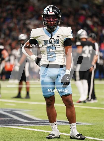Thumbnail 3 in Harlan vs. Steele (UIL 6A Division II Region 4 Semifinal) photogallery.