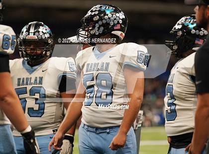 Thumbnail 1 in Harlan vs. Steele (UIL 6A Division II Region 4 Semifinal) photogallery.