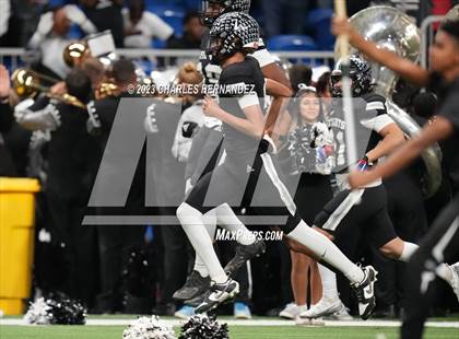 Thumbnail 3 in Harlan vs. Steele (UIL 6A Division II Region 4 Semifinal) photogallery.