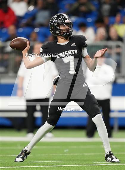 Thumbnail 2 in Harlan vs. Steele (UIL 6A Division II Region 4 Semifinal) photogallery.