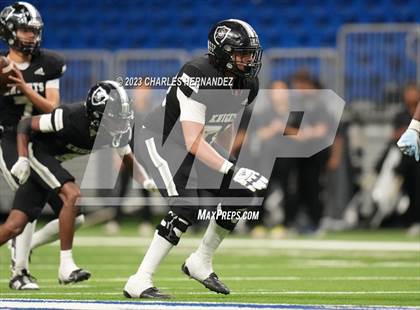Thumbnail 1 in Harlan vs. Steele (UIL 6A Division II Region 4 Semifinal) photogallery.