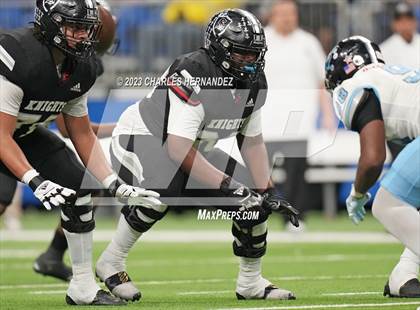 Thumbnail 1 in Harlan vs. Steele (UIL 6A Division II Region 4 Semifinal) photogallery.