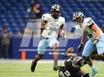 Thumbnail 2 in Harlan vs. Steele (UIL 6A Division II Region 4 Semifinal) photogallery.