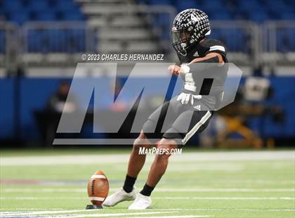 Thumbnail 3 in Harlan vs. Steele (UIL 6A Division II Region 4 Semifinal) photogallery.
