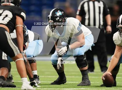 Thumbnail 1 in Harlan vs. Steele (UIL 6A Division II Region 4 Semifinal) photogallery.