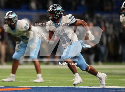 Thumbnail 1 in Harlan vs. Steele (UIL 6A Division II Region 4 Semifinal) photogallery.