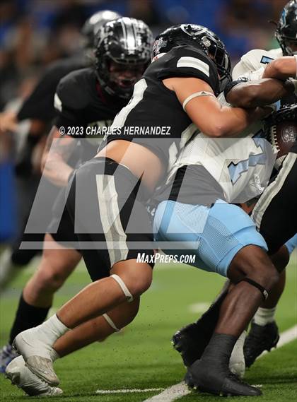 Thumbnail 1 in Harlan vs. Steele (UIL 6A Division II Region 4 Semifinal) photogallery.