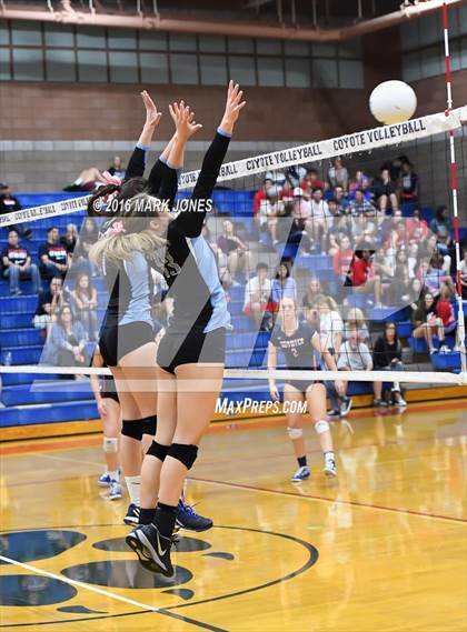 Thumbnail 2 in Deer Valley @ Centennial (AIA D5 1st Round) photogallery.